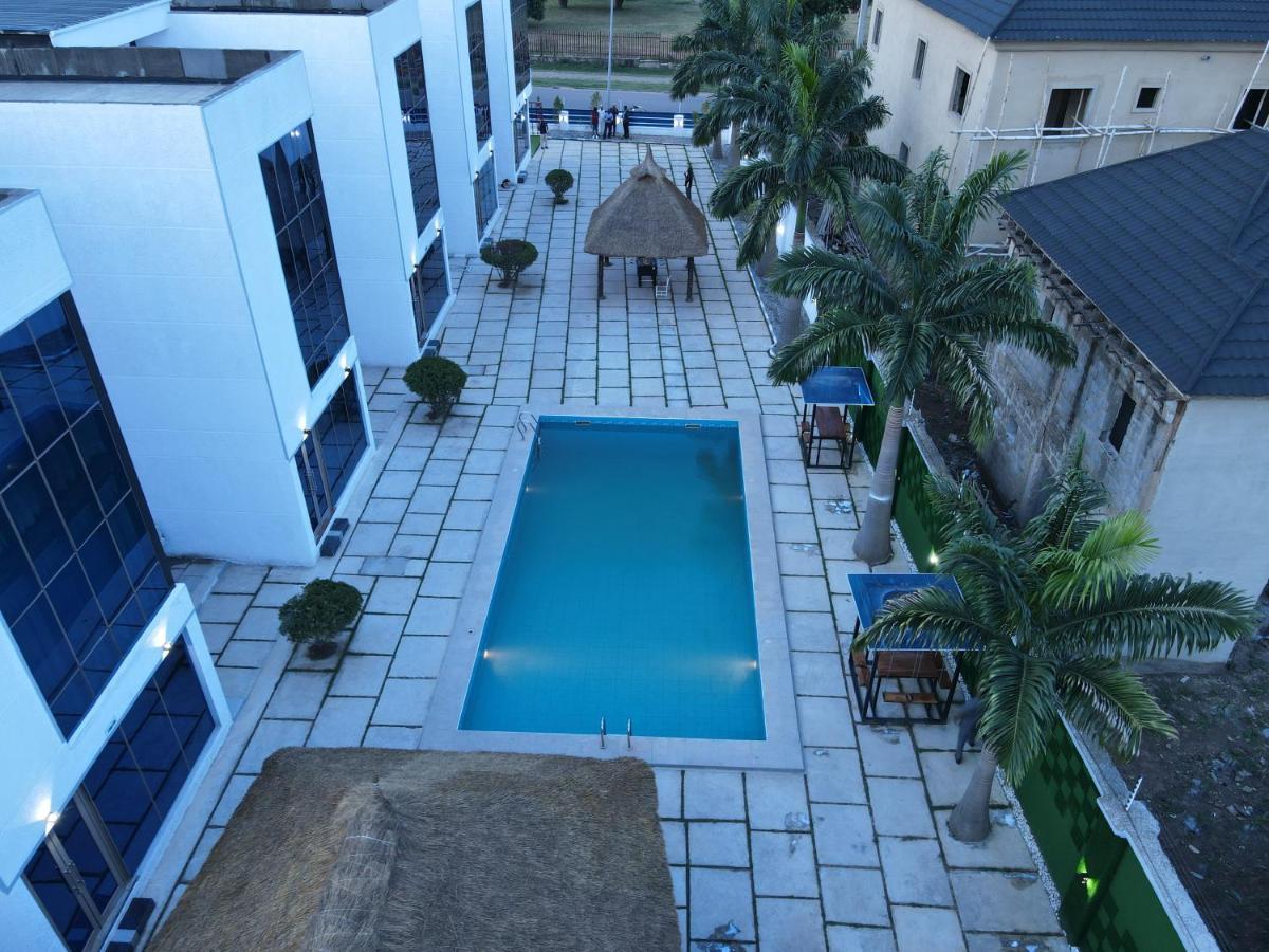 Glass Residence Abuja Bagian luar foto